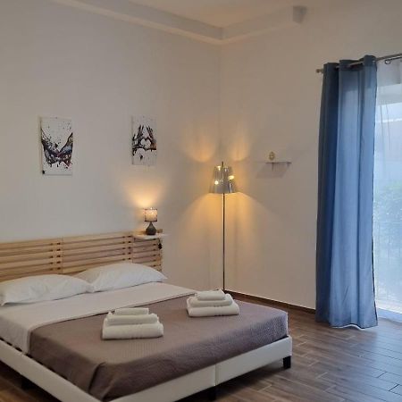 Fly Napoli Bed and Breakfast Eksteriør billede